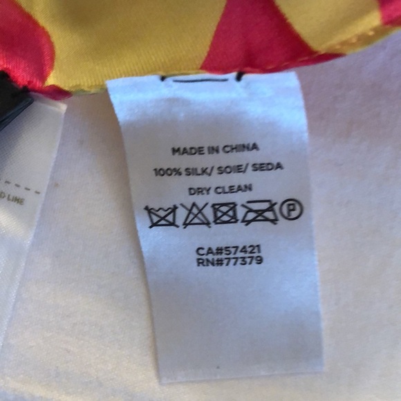 NWT Ann Taylor, 100% silk scarf - Picture 6 of 8